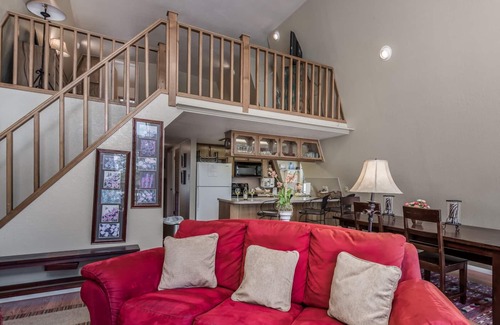 Alto Cabin | Alto Pines, 3 Bedrooms, Sleeps 6, Wood Burning Fireplace, Deck, Grill