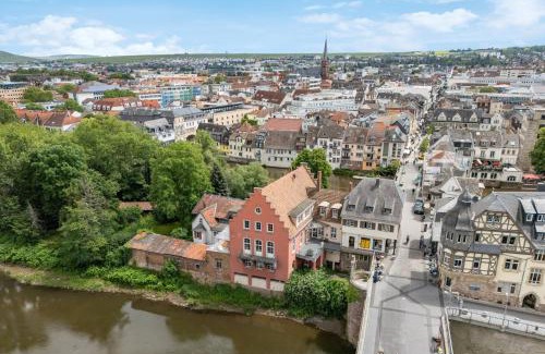 Bad Kreuznach Apartment | Altstadt Apartment am Wasser mit Parkplatz und großem Garten