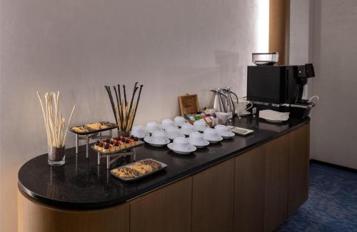 Uskudar Hotel | Altunizade Suites Istanbul, Curio Collection By Hilton