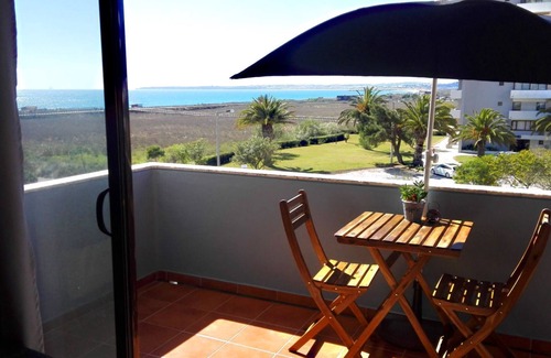 Torralta Apartment | Alvor T0 Studio apartment for 4 px in front of the beach