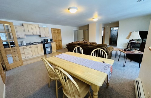 Eagle River Apartment | Alyeska Mountain Oasis in Girdwood. Crow Pass. Chugach National and state park.
