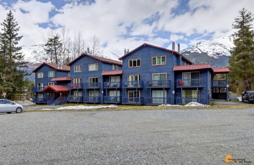 Alyeska Apartment | Alyeska Slope-Side Sanctuary