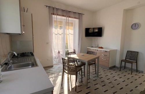 Fuscaldo Apartment | Alyssa
