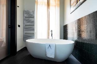 Naples City Centre Hotel | Amadomus Luxury Suites