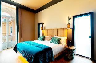 Naples City Centre Hotel | Amadomus Luxury Suites