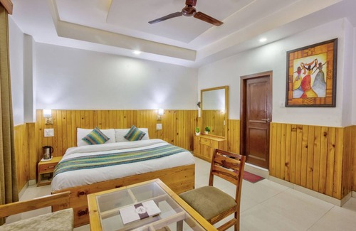 Bhuntar Hotel | Aman place by Hotel Malabar KASOL