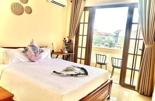 Cam Pho Hotel | Aman Riverside Hotel
