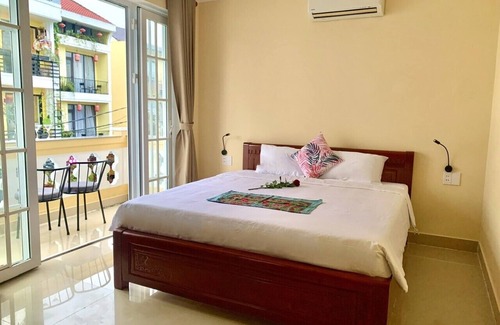 Cam Pho Hotel | Aman Riverside Hotel