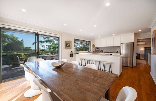 Copacabana House | "Amana" – Ocean Views & Pool