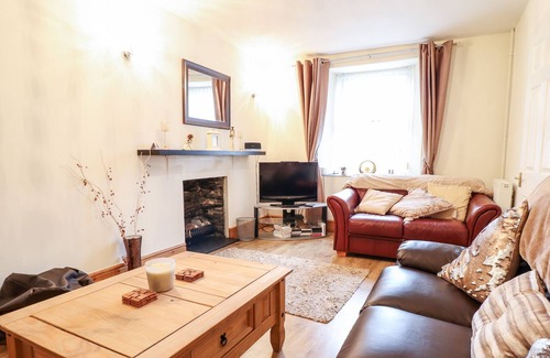 Porthmadog House | AMANDA, family friendly, character holiday cottage in Porthmadog