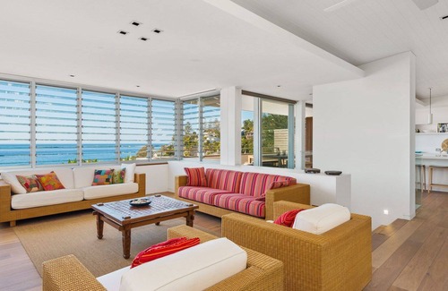 Whale Beach House | AMANWALI by Palm Beach Holiday Rentals