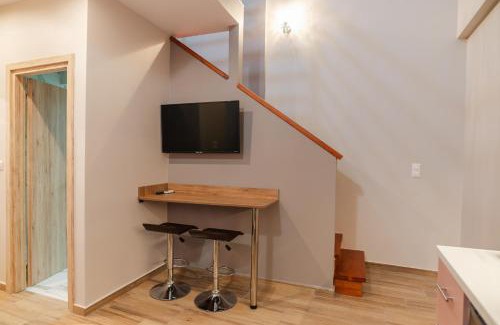 Alexandroupoli Apartment | Amaryllis Maison Viziis