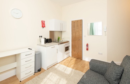 Southampton Apartment | Amazing 1 Bed Flat for Students with Parking