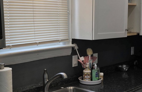 Hillside Apartment | Amazing 2-bedroom home away from home next door to Newark International Airport.