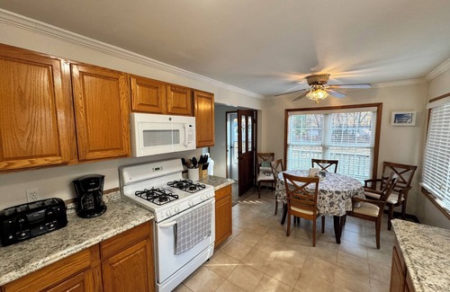 Caseville House | Amazing 2 bedroom house 0.25 miles from the beach