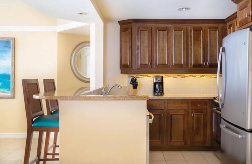 Palm Beach Resort | Amazing 2 Bedroom WATERVIEW Villa at Marriot Surf Club for 8 people