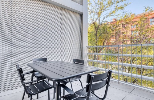 Las Acacias Apartment | Amazing 2BR w/amenities, in Madrid Rio