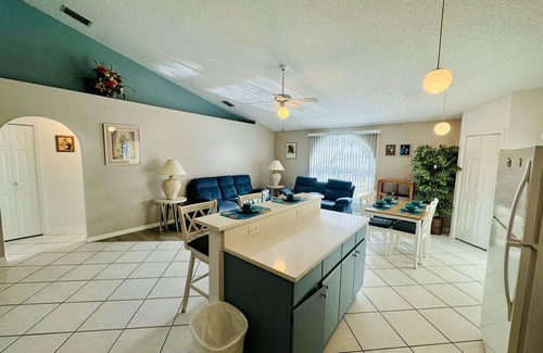 Sunridge Woods House | Amazing 3/2 vacation home with private pool!