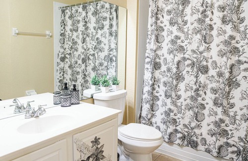 Florida Central Atlantic Coast Resort | AMAZING 3-bed resort apartment in enchanting Orlando with fitness room, AC, WiFi