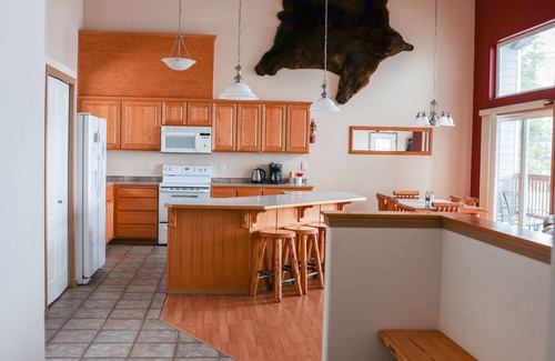 Sitka Condo | Amazing 3 bedroom condo with beautiful ocean views out of every room!