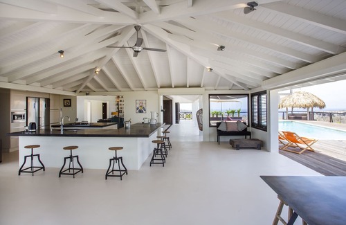St. Marie Villa | Amazing 360 views over the Caribbean Sea, 12 guests and private pool