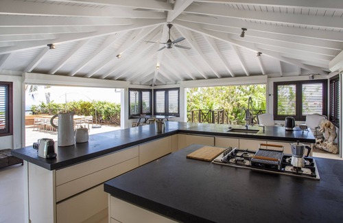 St. Marie Villa | Amazing 360 views over the Caribbean Sea, 12 guests and private pool