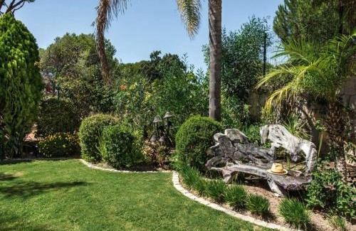 Almancil Villa | Amazing Algarve Villa 5 Bedrooms Villa Lillian Private Pool & Ping Pong Table Vale Do Lobo