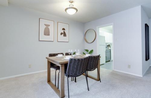 Crystal City Apartment | Amazing Apartment 1BR at Crystal CIty With Gym
