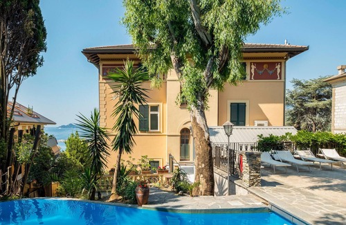 Rapallo Apartment | Amazing apartment in Rapallo GE