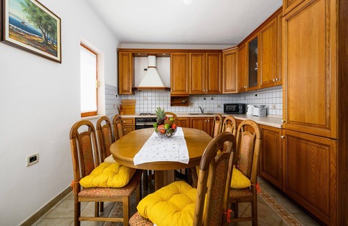 Paradiz Apartment | Amazing apartment in Labin with WiFi