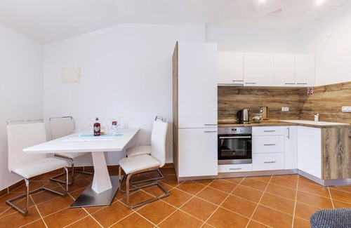 Pavicini Apartment | Amazing apartment in Pavicini with WiFi
