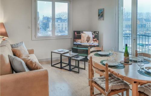 Redon Apartment | Amazing Apartment In Redon With Wifi