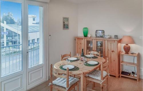 Redon Apartment | Amazing Apartment In Redon With Wifi