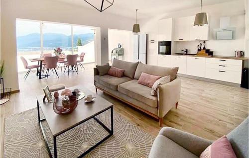 Rubesi Apartment | Amazing Apartment In Rijeka With Wifi