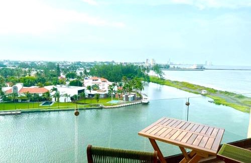 Boca del Rio Apartment | Amazing apartment w/amenities and lake view