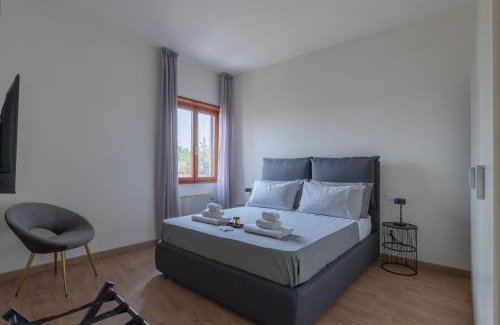 Prato Apartment | Amazing Apt Free Private Parking 18 min by train to Florence