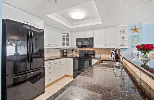 Madeira Beach Condo | Amazing Beach Front w/Gulf & Ocean Views~Las Brisas 506