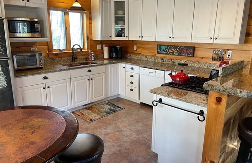 Winter Park Cabin | Amazing Cabin Just Above Downtown Winter Park. Private Hot Tub!