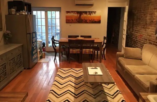 Dupont House | Amazing Central Park Garden Apartment !!