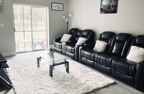 Tamarac Apartment | Amazing clean and peaceful 1 bedroom with great amenities