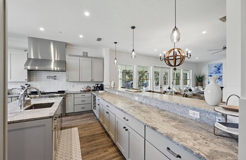 Palm Valley House | Amazing Coastal Farmhouse Retreat between Ocean & Intercoastal and close to TPC!