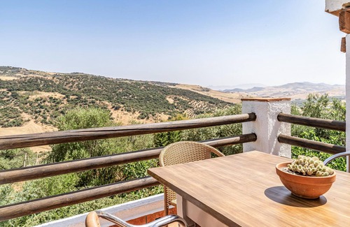 Antequera House | Amazing home in Villanueva de la Conce