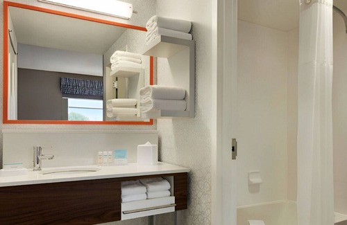 Frederick House | Amazing Haven for Your Loved Ones! W/ Free Wi-Fi