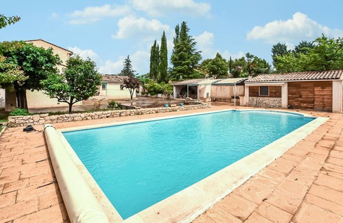 Beaumont-de-Pertuis House | Amazing home in Beaumont-de-Pertuis