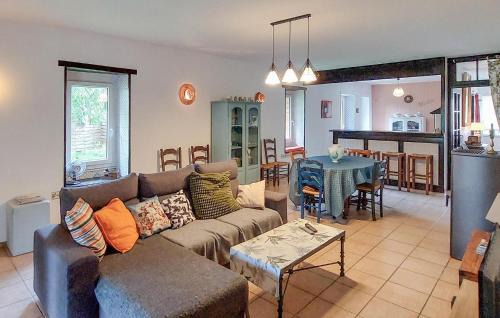 Mauleon-d'Armagnac House | Amazing Home In Mauléon-D'armagnac