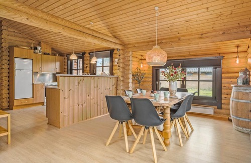 Fjerritslev House | Amazing home in Fjerritslev with WiFi