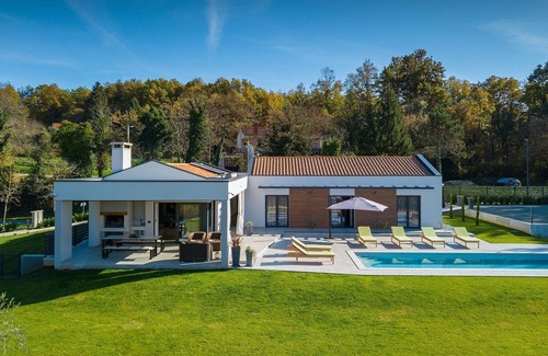Gracisce House | Amazing home in Gracisce
