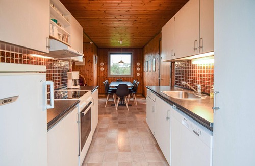 Østerskov House | Amazing home in Humble with WiFi