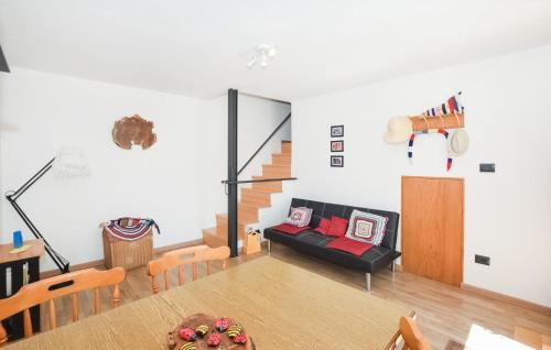 Chiaramonte Gulfi House | Amazing Home In Chiaramonte Gulfi