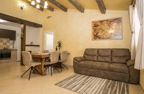 Karojba House | Amazing home in Karojba